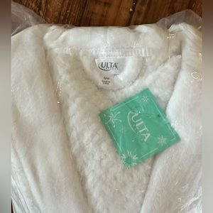 Ulta Bath Robe
